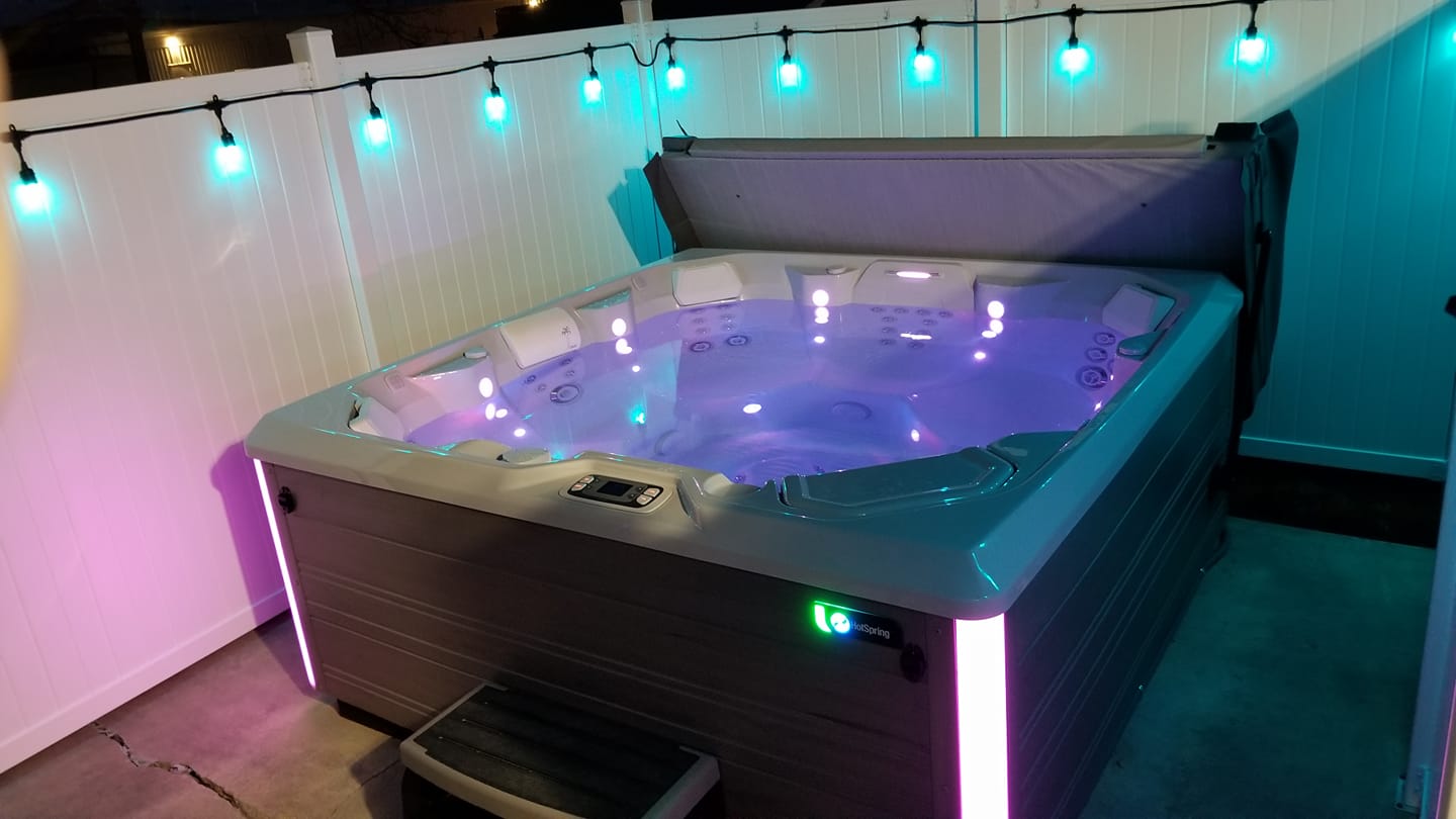 Jacuzzi avec éclairage